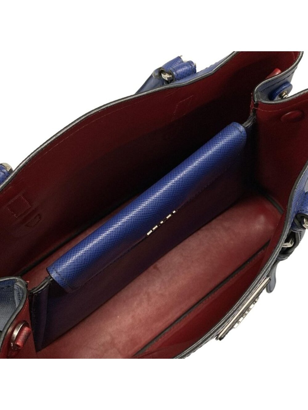 ★SOLD★ Prada Tote Blue Leather - Picture 7 of 15